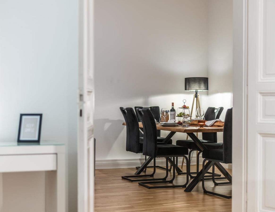 Hochwertige Altbauwohnung Im Modernen Stil In Wiesbaden - Kueche - Terrasse - Wlan - Zentral Exteriér fotografie