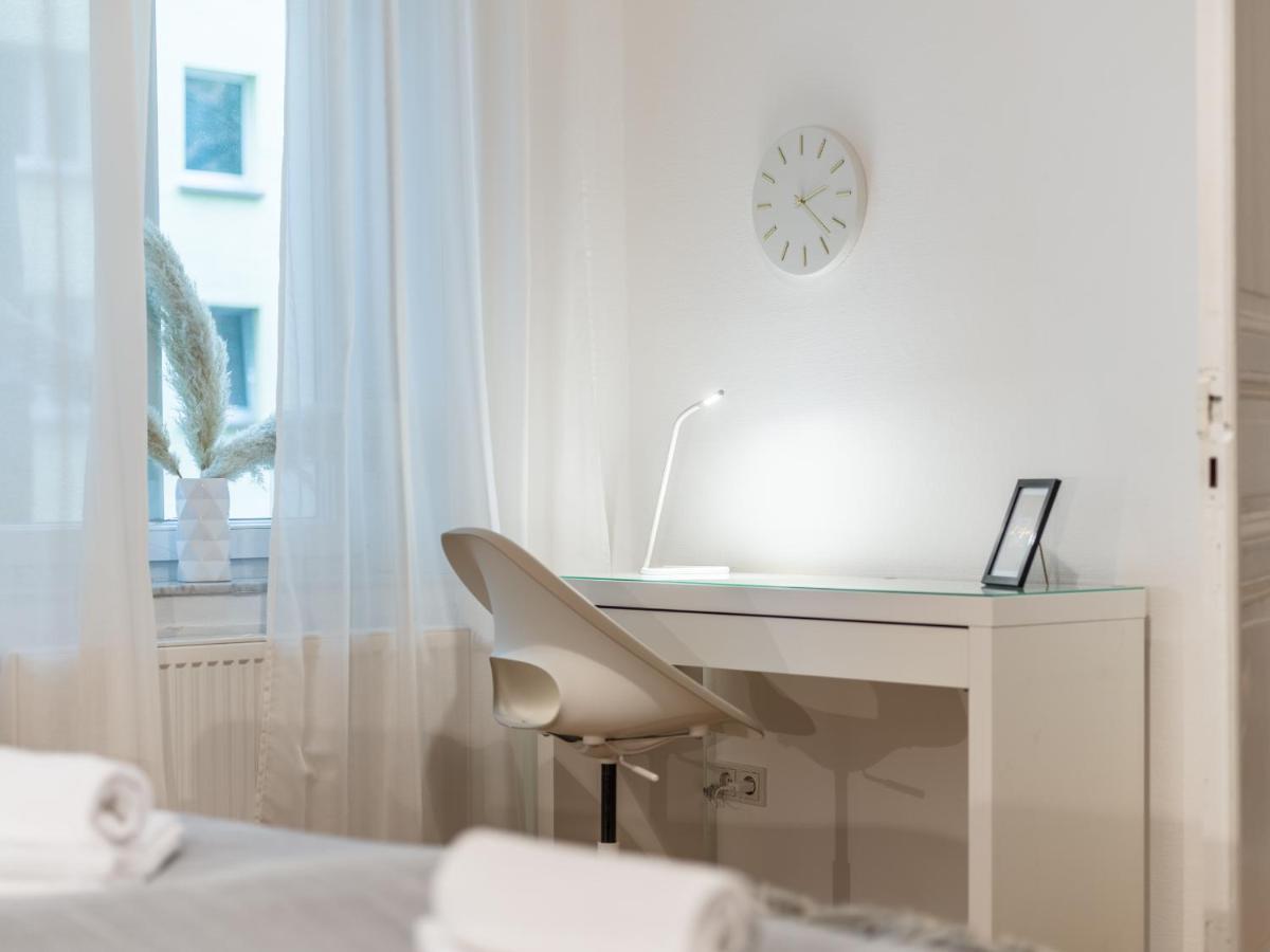 Hochwertige Altbauwohnung Im Modernen Stil In Wiesbaden - Kueche - Terrasse - Wlan - Zentral Exteriér fotografie
